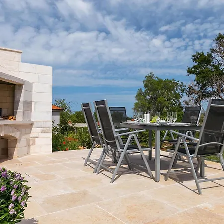 Marika Semesterbostad Lasci